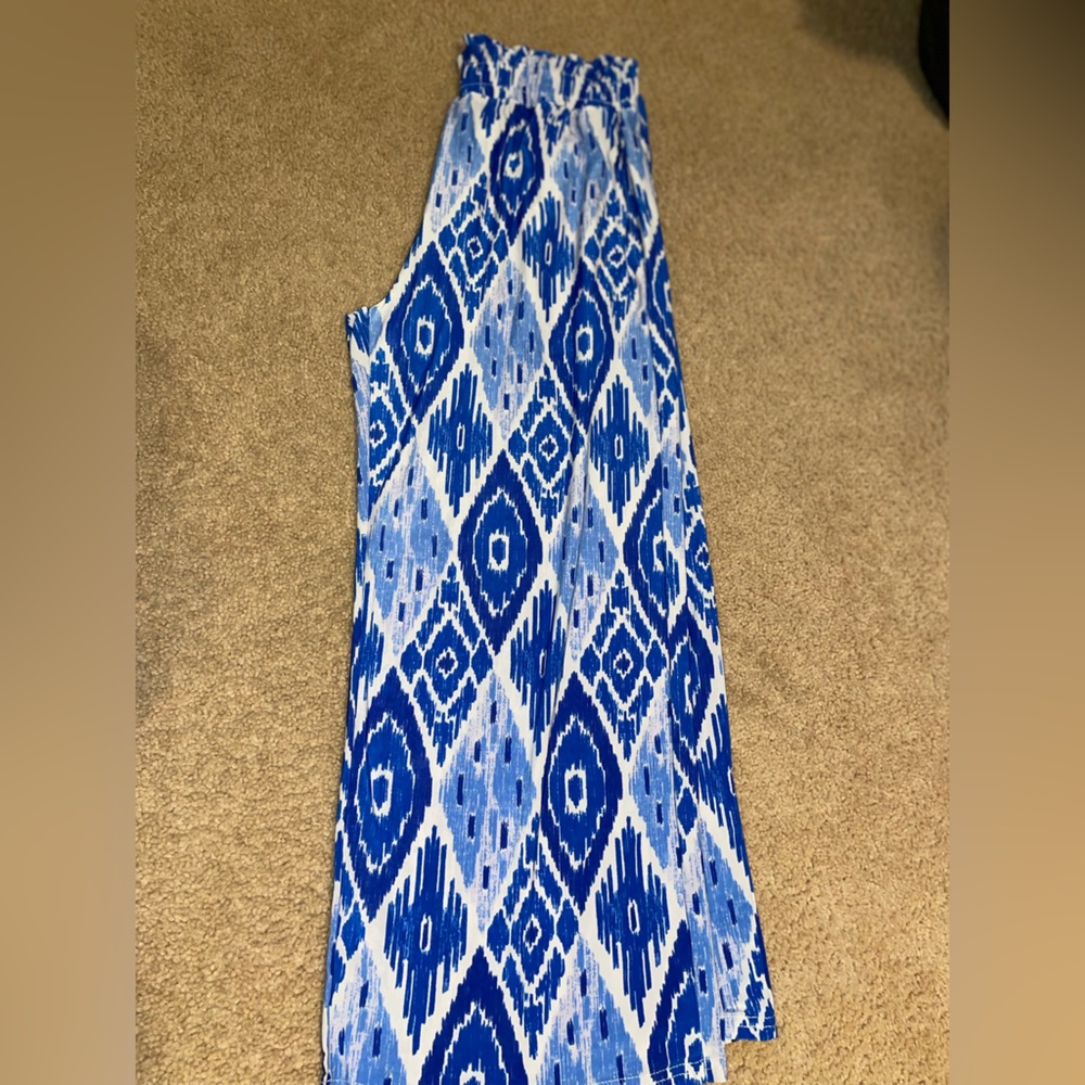 Blue and white stretchy pants